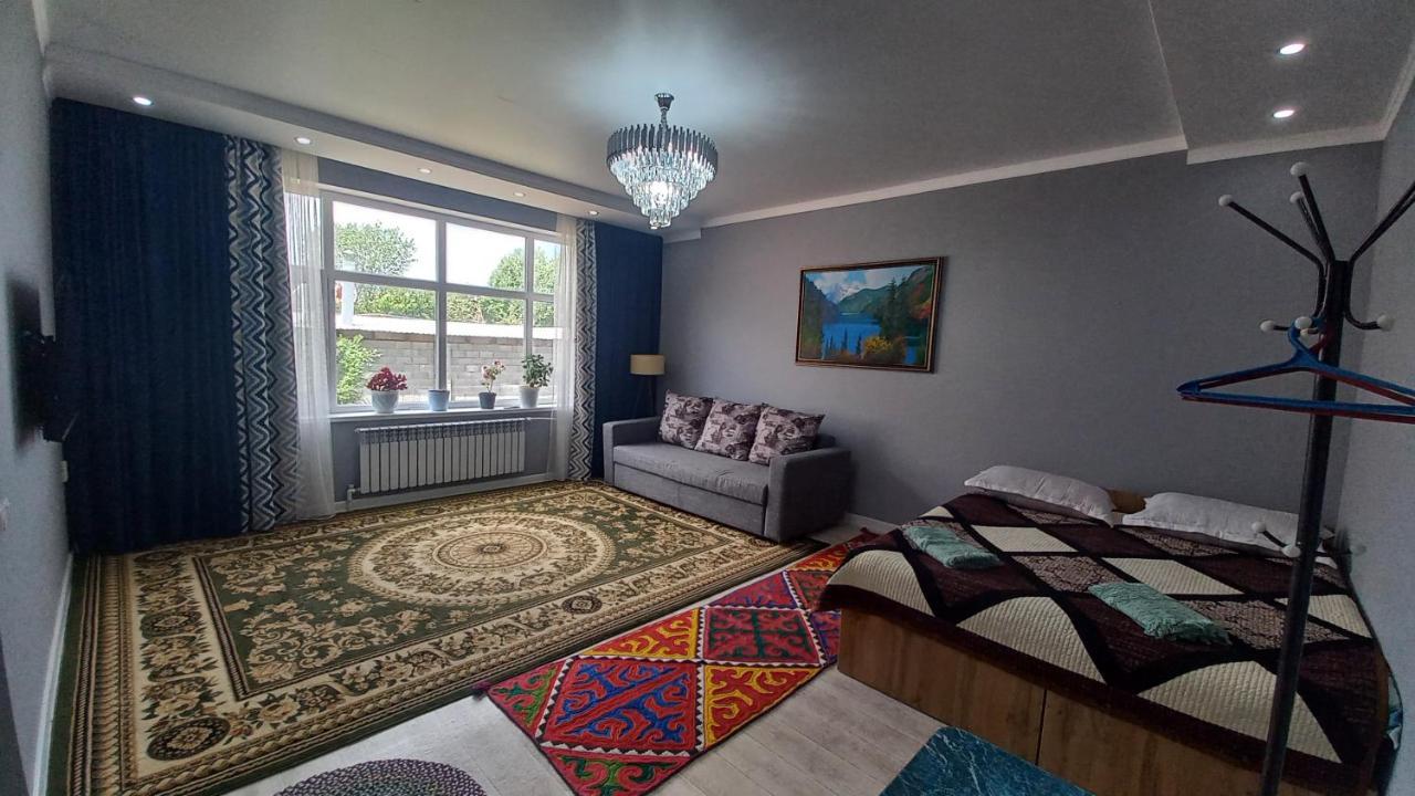 Guest House B&B Kochkor Εξωτερικό φωτογραφία
